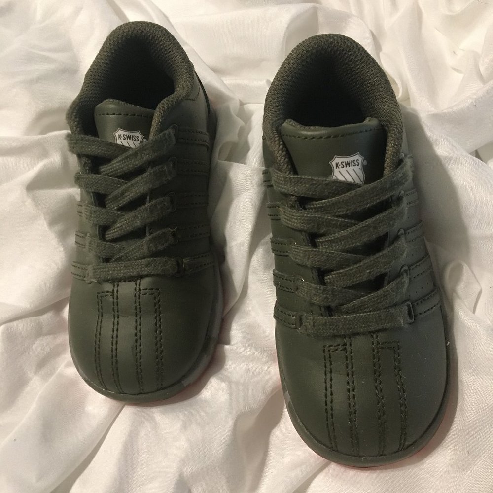 Classic K Swiss style Toddler Sneaker - Picture 2 of 4